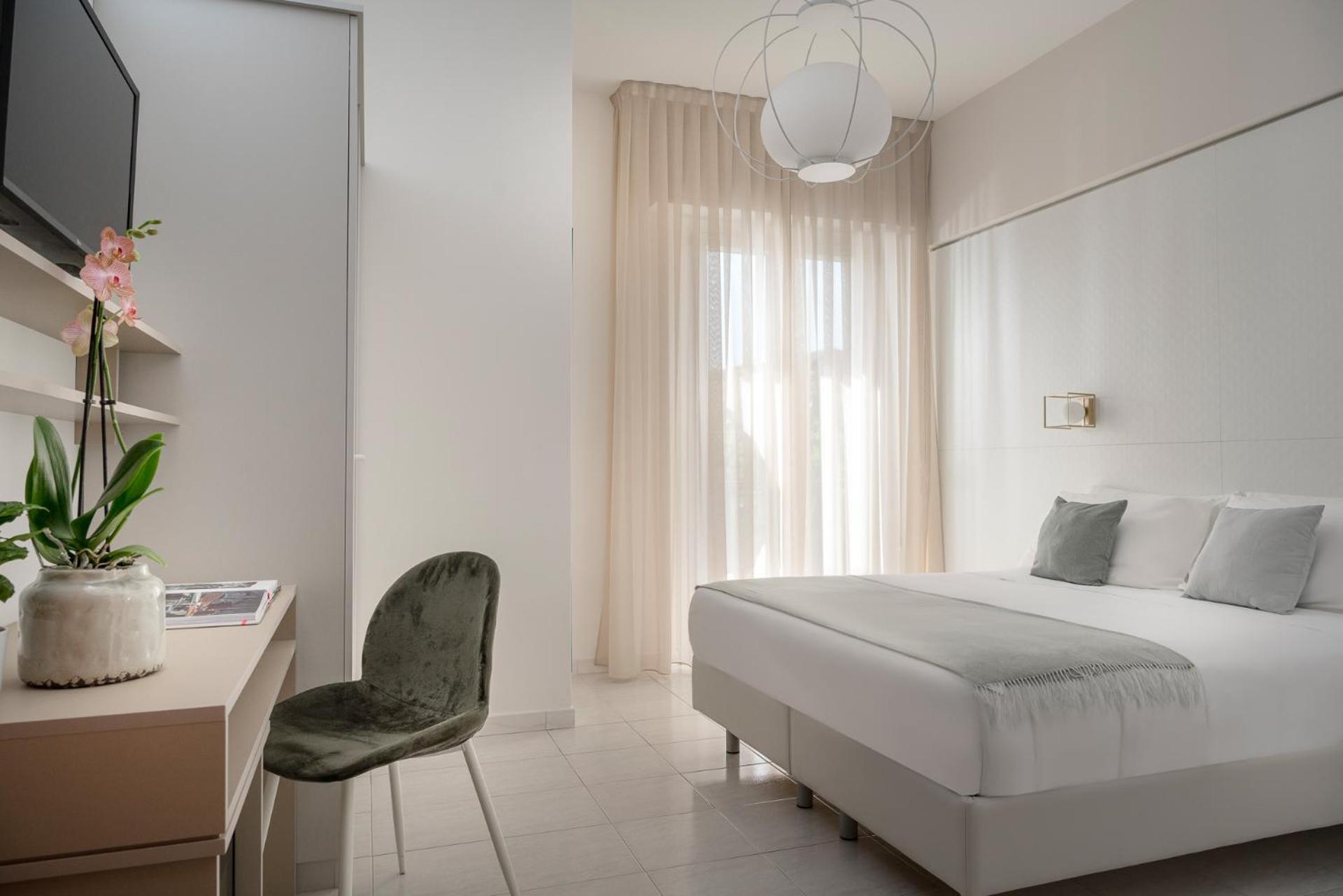 Hotel Villa Tosi Bellaria-Igea Marina Exteriör bild